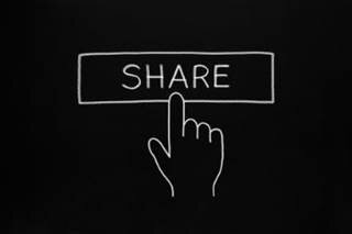 hand-clicking-share